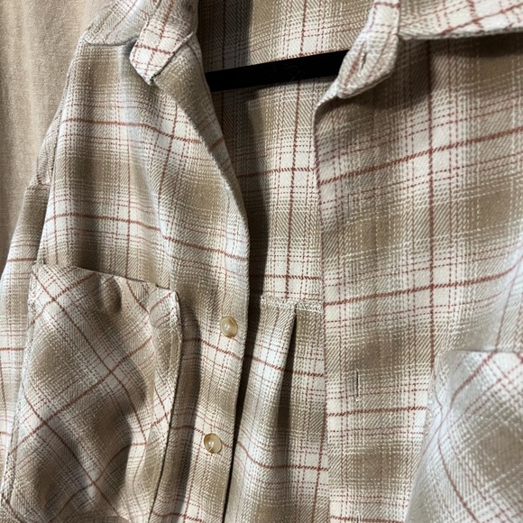 Beige Plaid Shacket - Picture 4 of 6